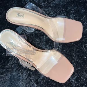 Heels | Clear | Size: 6